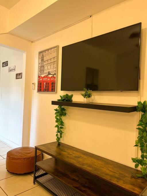 Cozy 1-Bedroom Rental In Miami Zewnętrze zdjęcie